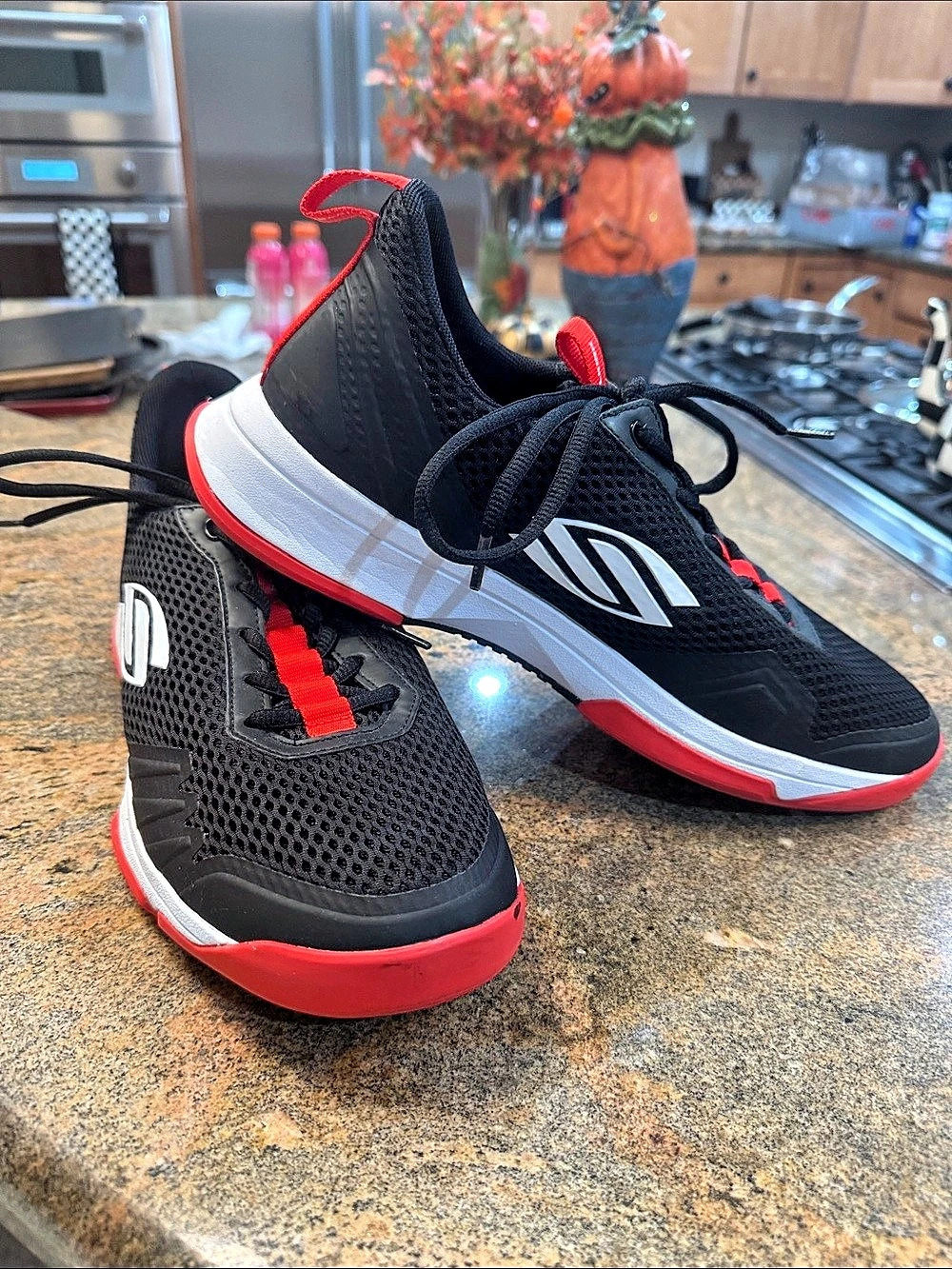 Selkirk  Motion Athletic Shoes Black & Red US 10.5